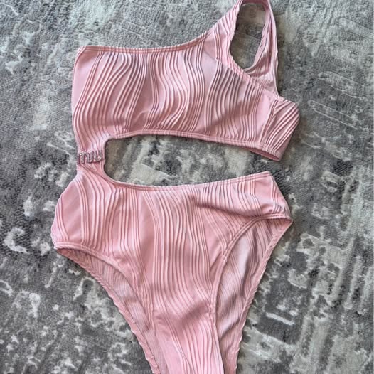 Fashion-Forward Pink Swimsuit – One Shoulder Cutout Bodysuit Style Swimwear